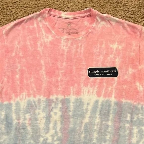 Simply Southern Collection Tie-Dye “Family is everything” and Blue tee Medium - Picture 7 of 13